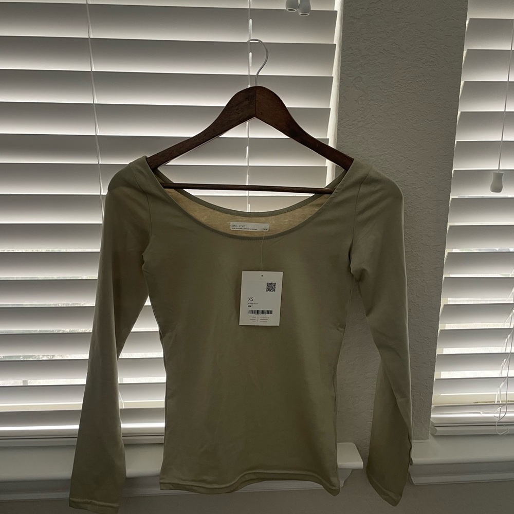 ❌SOLD❌ OAK+FORT SCOOP NECK TOP